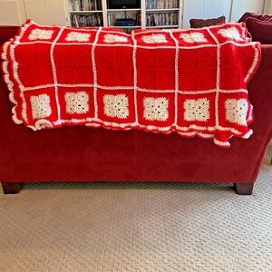 VTG Handmade Crochet Afghan Blanket 73x41 Red White Square Throw Ruffle Edge